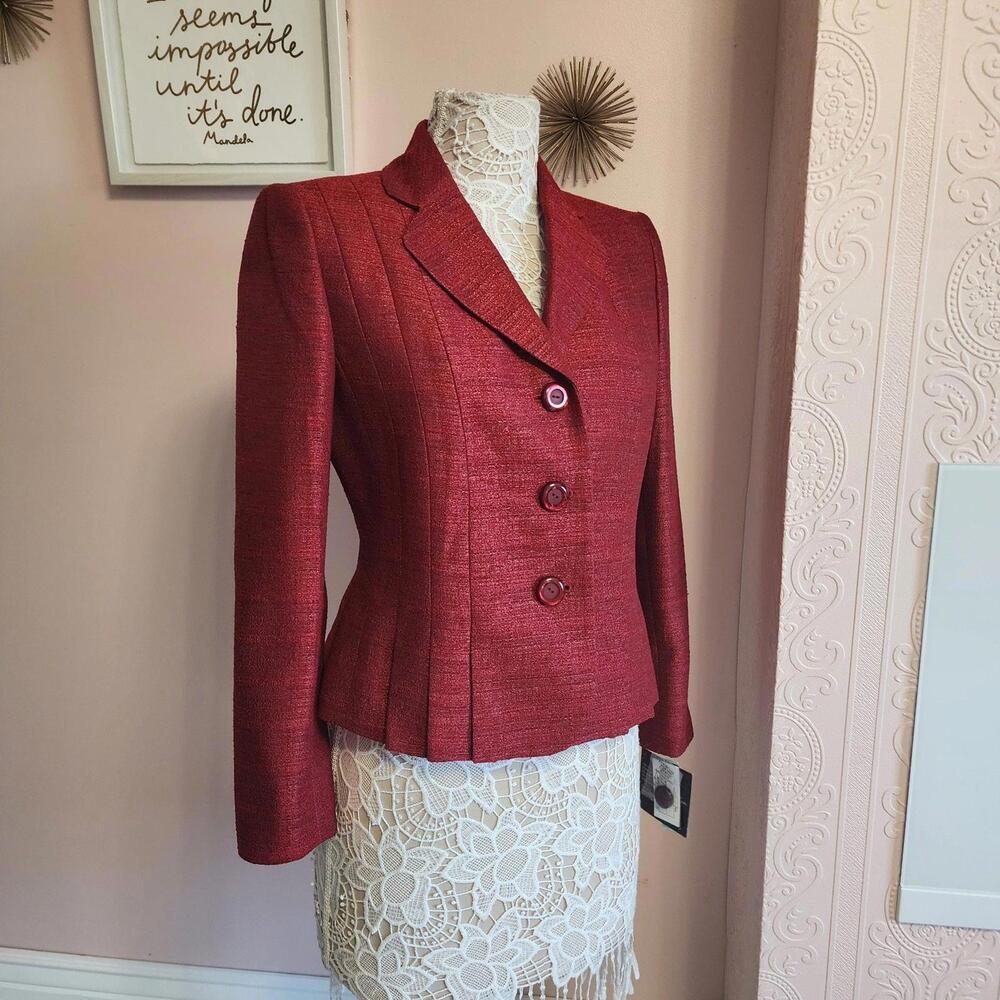 NWT LeSuit Red textured poly unique blazer jacket 8 Petite
